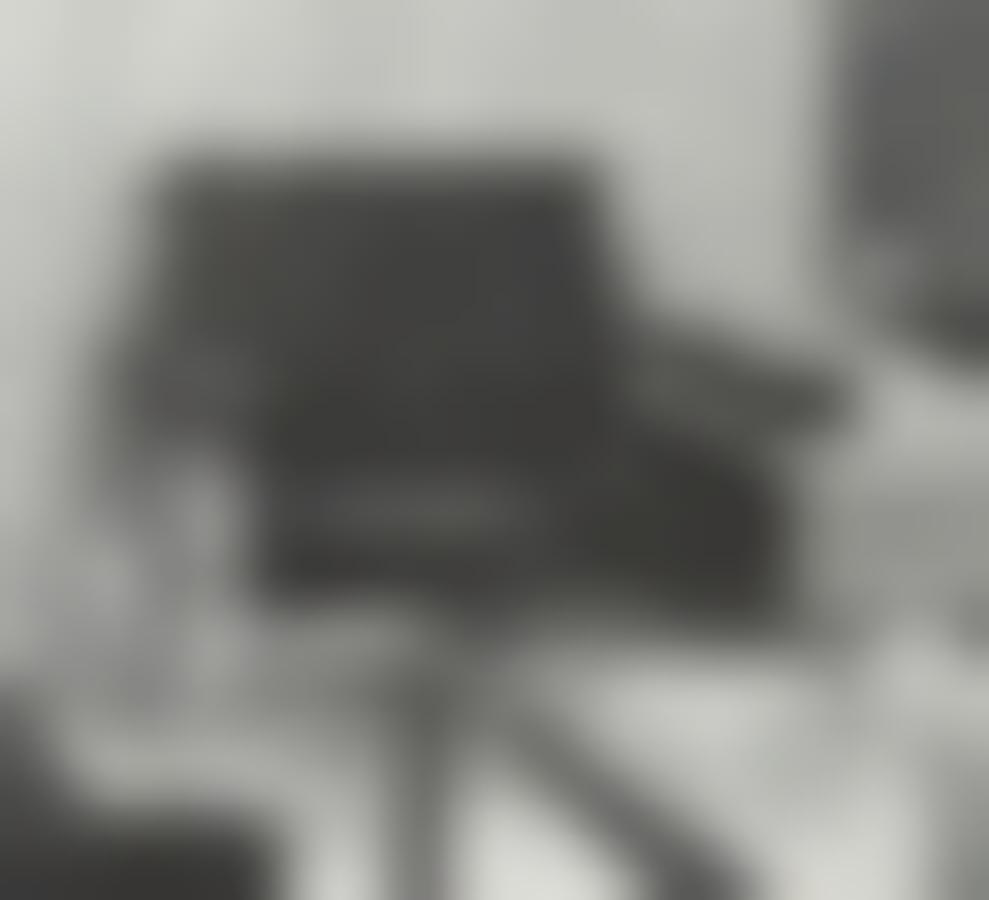 Metal armchair